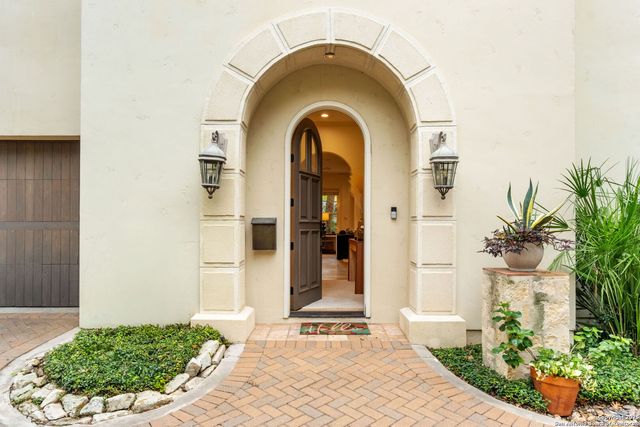 205 Hubbard St Apt 2, San Antonio, TX 78209