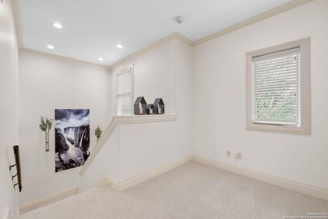 205 Hubbard St Apt 2, San Antonio, TX 78209