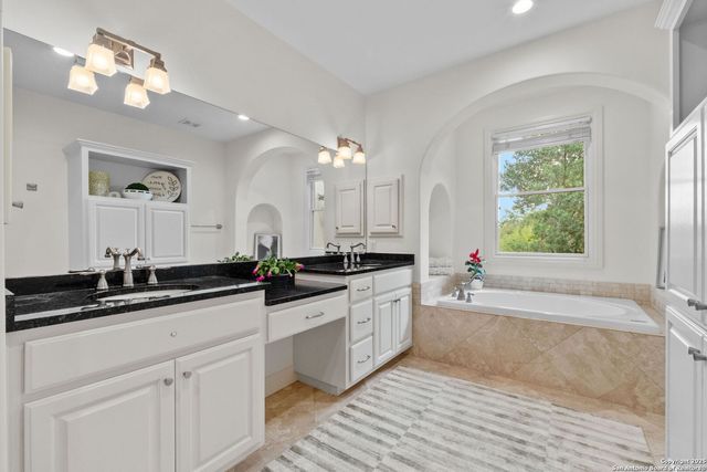 205 Hubbard St Apt 2, San Antonio, TX 78209