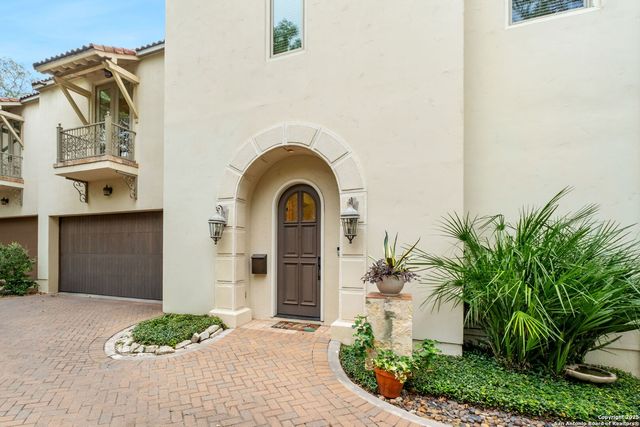 205 Hubbard St Apt 2, San Antonio, TX 78209