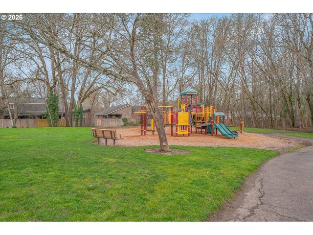2775 Sw 182ND Ave, Beaverton, OR 97006