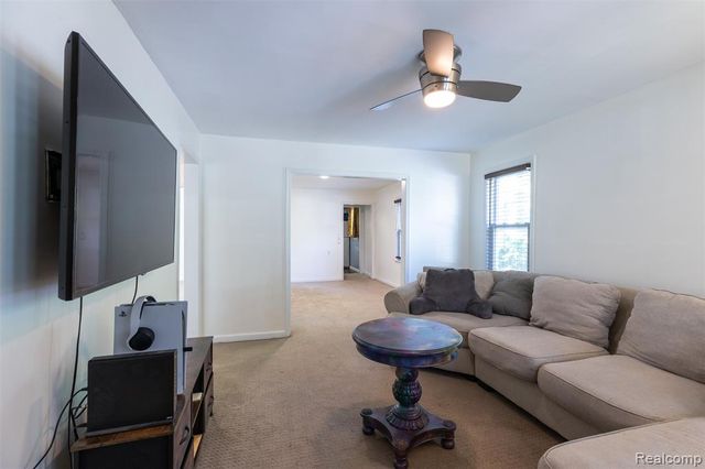 315 Brain Avenue, Belleville, MI 48111