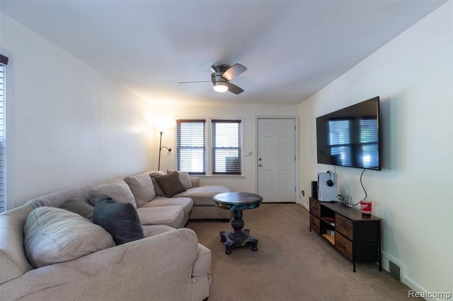 315 Brain Avenue, Belleville, MI 48111