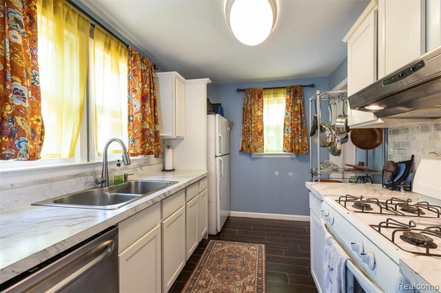 315 Brain Avenue, Belleville, MI 48111