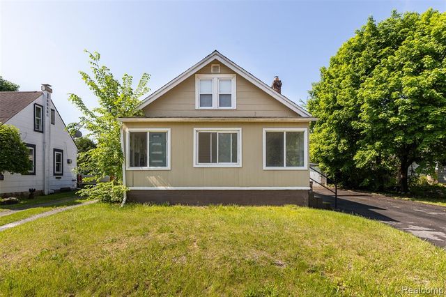 315 Brain Avenue, Belleville, MI 48111
