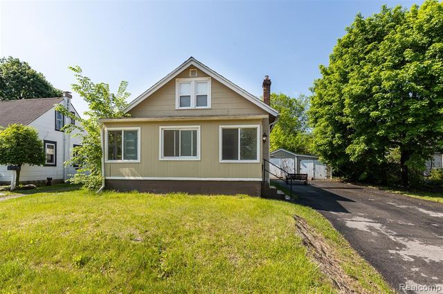 315 Brain Avenue, Belleville, MI 48111