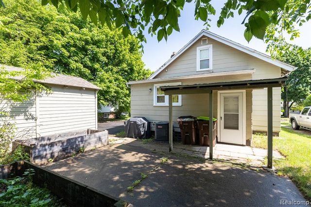315 Brain Avenue, Belleville, MI 48111