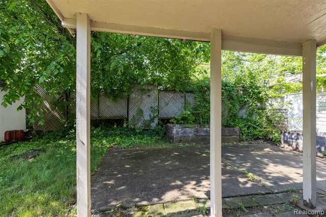 315 Brain Avenue, Belleville, MI 48111