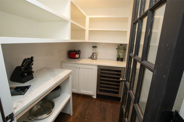 1204 Eagle Point, Graford, TX 76449