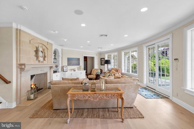 131 HARBOURTON WOODSVILLE RD, Lambertville, NJ 08530