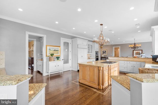 131 HARBOURTON WOODSVILLE RD, Lambertville, NJ 08530