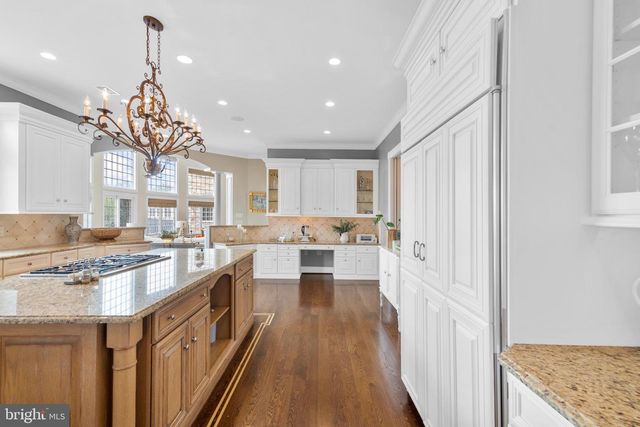 131 HARBOURTON WOODSVILLE RD, Lambertville, NJ 08530