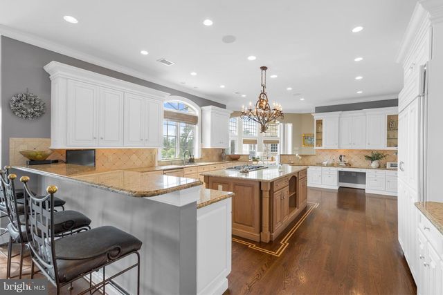 131 HARBOURTON WOODSVILLE RD, Lambertville, NJ 08530