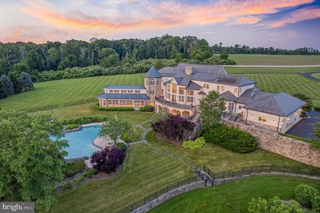 131 HARBOURTON WOODSVILLE RD, Lambertville, NJ 08530