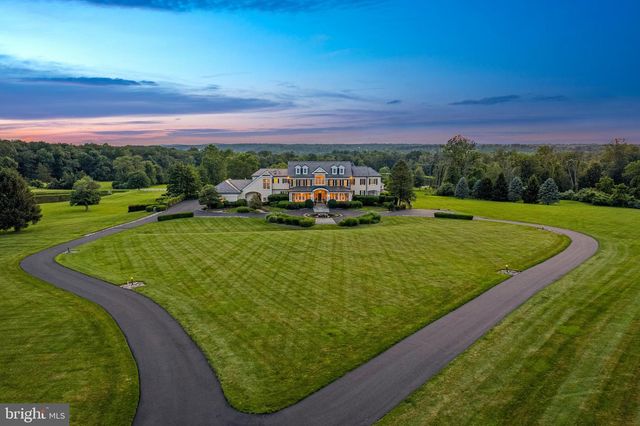131 HARBOURTON WOODSVILLE RD, Lambertville, NJ 08530