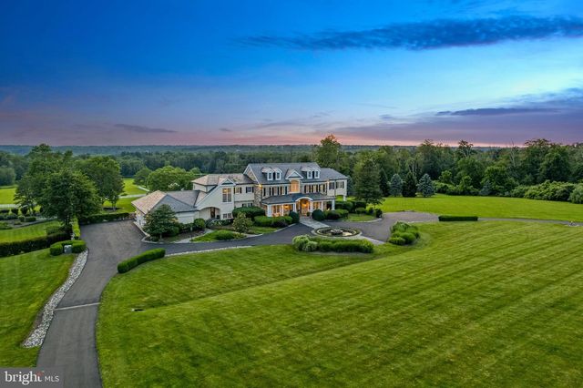 131 HARBOURTON WOODSVILLE RD, Lambertville, NJ 08530