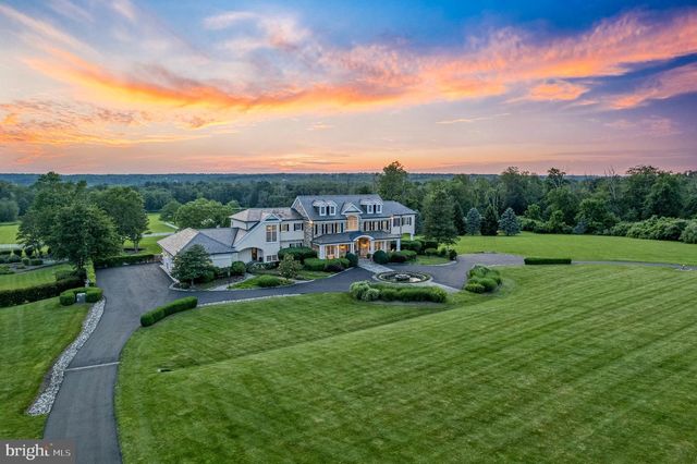 131 HARBOURTON WOODSVILLE RD, Lambertville, NJ 08530