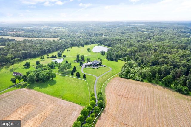 131 HARBOURTON WOODSVILLE RD, Lambertville, NJ 08530
