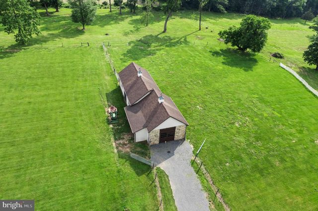 131 HARBOURTON WOODSVILLE RD, Lambertville, NJ 08530