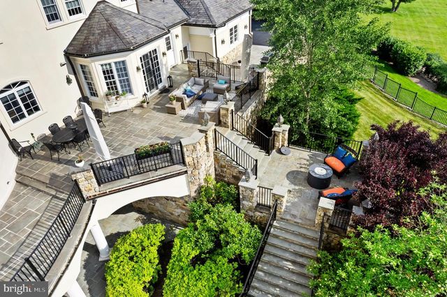 131 HARBOURTON WOODSVILLE RD, Lambertville, NJ 08530