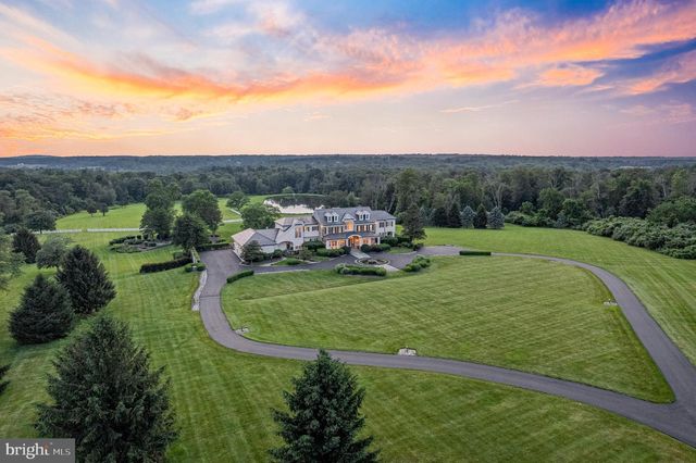 131 HARBOURTON WOODSVILLE RD, Lambertville, NJ 08530