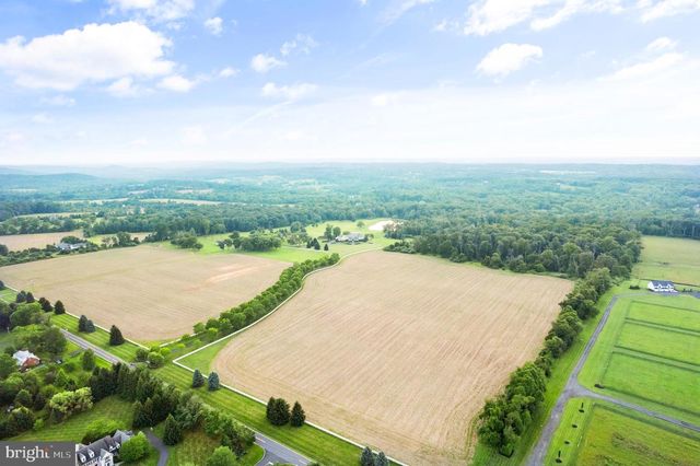 131 HARBOURTON WOODSVILLE RD, Lambertville, NJ 08530