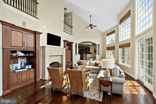 131 HARBOURTON WOODSVILLE RD, Lambertville, NJ 08530