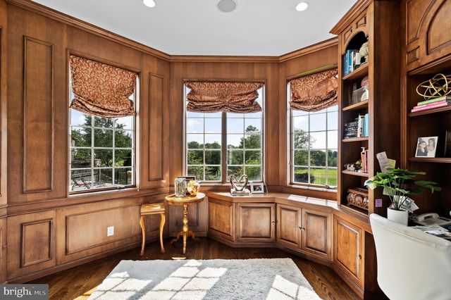 131 HARBOURTON WOODSVILLE RD, Lambertville, NJ 08530