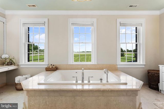 131 HARBOURTON WOODSVILLE RD, Lambertville, NJ 08530