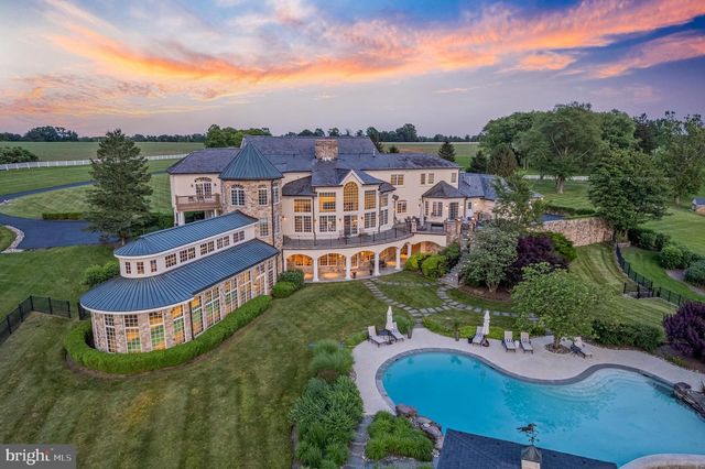 131 HARBOURTON WOODSVILLE RD, Lambertville, NJ 08530