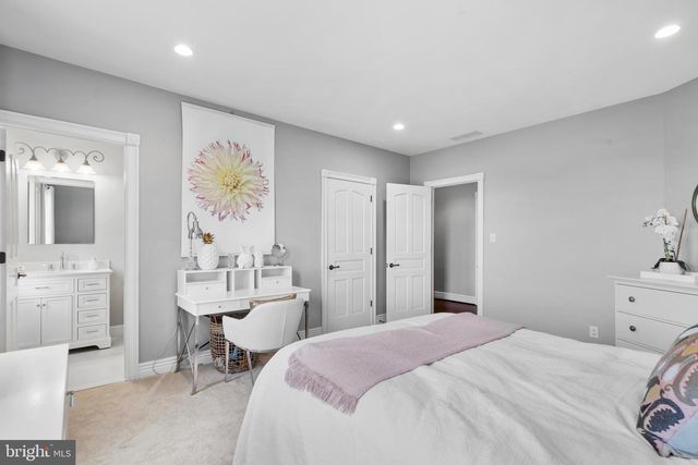 131 HARBOURTON WOODSVILLE RD, Lambertville, NJ 08530