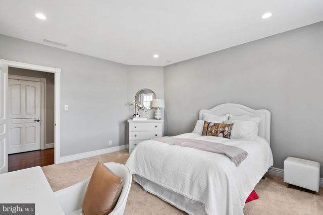 131 HARBOURTON WOODSVILLE RD, Lambertville, NJ 08530