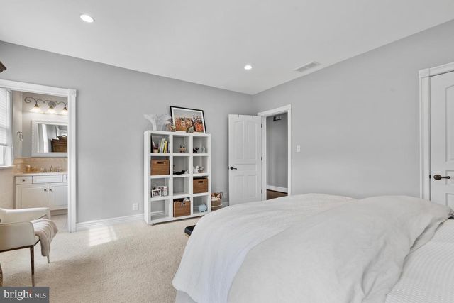 131 HARBOURTON WOODSVILLE RD, Lambertville, NJ 08530