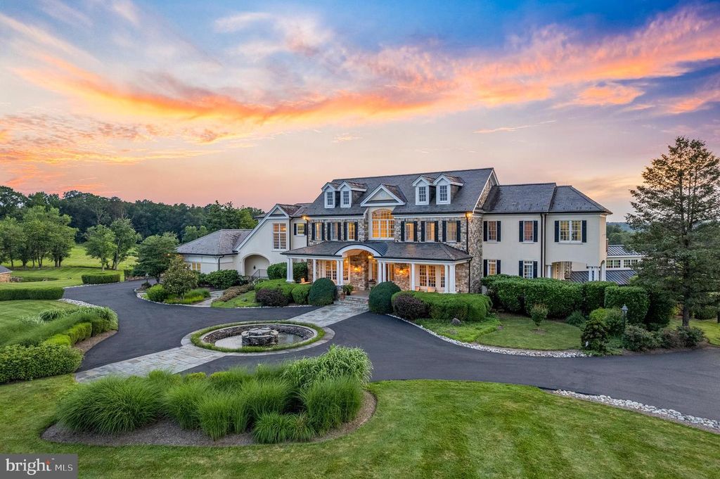 131 HARBOURTON WOODSVILLE RD, Lambertville, NJ 08530