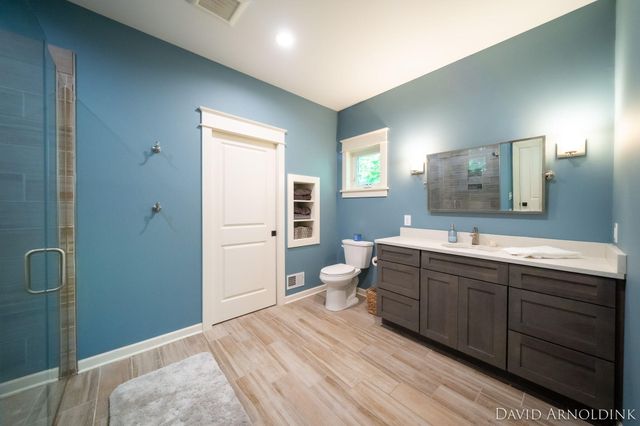 461 Island View Drive, Park Twp, MI 49424