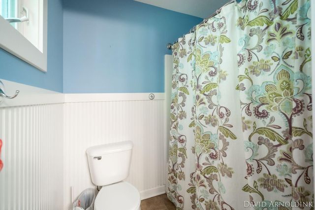 461 Island View Drive, Park Twp, MI 49424