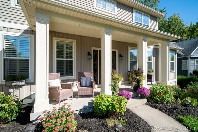 461 Island View Drive, Park Twp, MI 49424