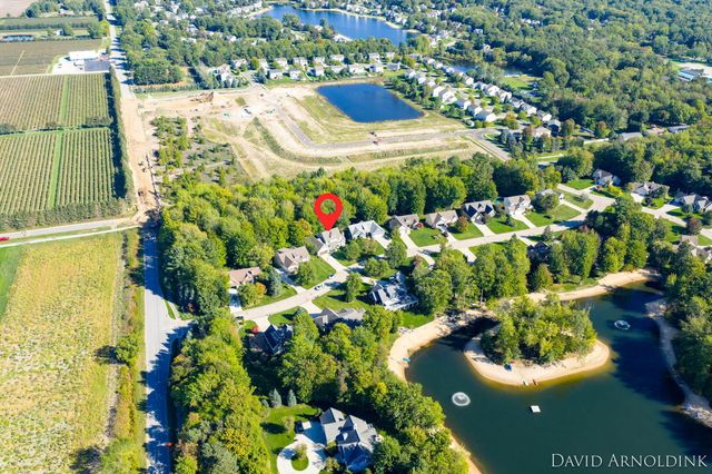 461 Island View Drive, Park Twp, MI 49424