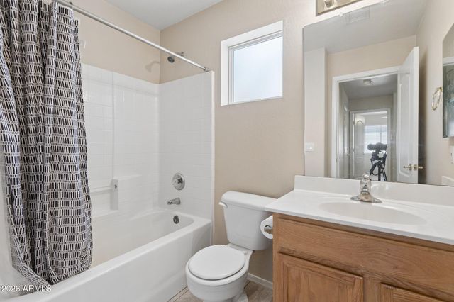 921 E MONTOYA Lane, Phoenix, AZ 85024