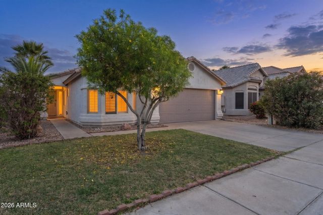 921 E MONTOYA Lane, Phoenix, AZ 85024