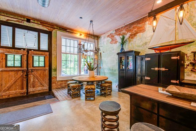 8512 Old 441 S, Lakemont, GA 30552