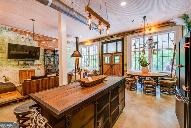 8512 Old 441 S, Lakemont, GA 30552