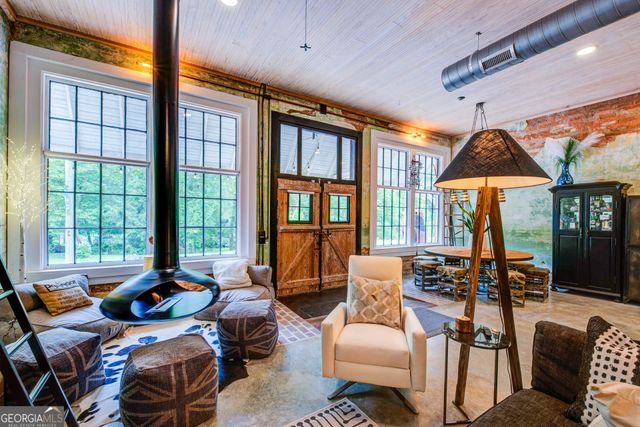 8512 Old 441 S, Lakemont, GA 30552