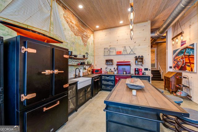 8512 Old 441 S, Lakemont, GA 30552