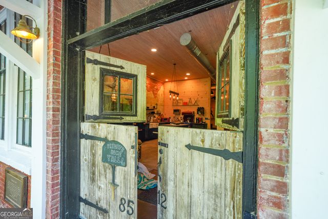 8512 Old 441 S, Lakemont, GA 30552