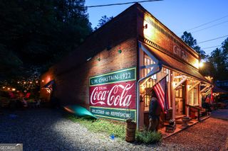 8512 Old 441 S, Lakemont, GA 30552