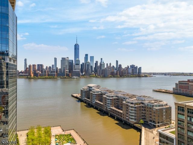 20 2Nd St 810, Jersey City, NJ 07302