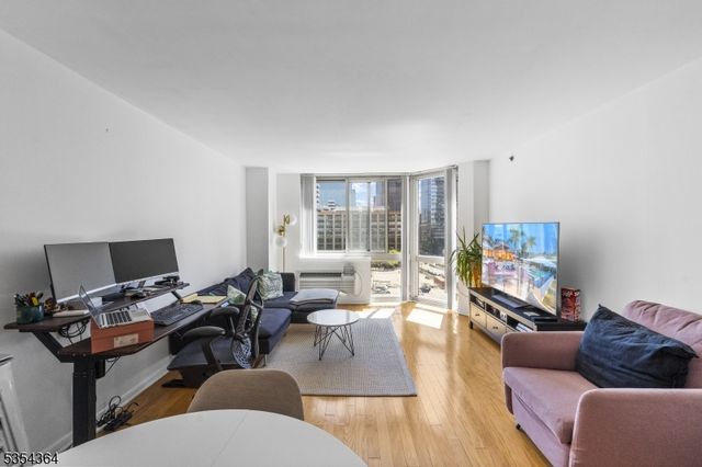 20 2Nd St 810, Jersey City, NJ 07302