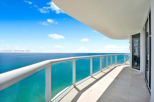 6365 Collins 3901, Miami Beach, FL 33141