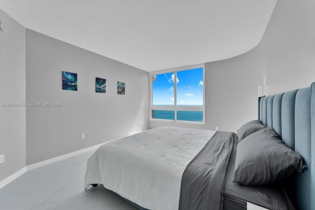 6365 Collins 3901, Miami Beach, FL 33141